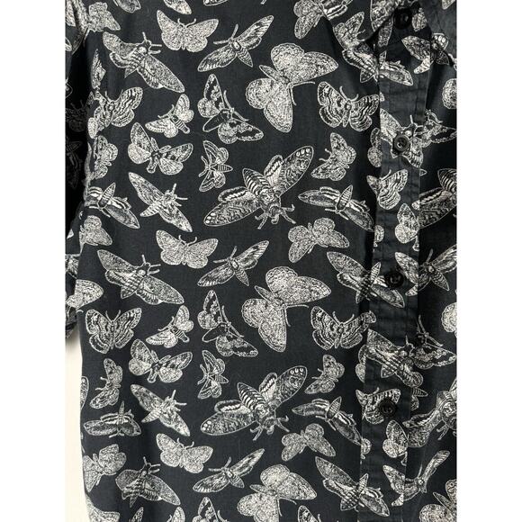 Black Craft Cult Skull Death Moth Novelty Print Gothcore Gothic Button Up Shirt - Picture 2 of 7